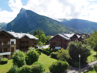 TRIPLEX TOUT NEUF 4 à 6P CENTRE-BOURG BELLE VUE MONTAGNE