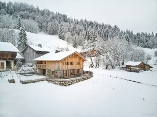 Séjour avec jardin près de Samoëns