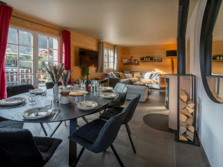 Vacances alpines en famille pour 10 avec jacuzzi et jardin