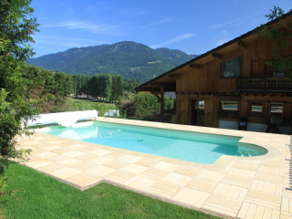 Chalet de charme familial avec piscine